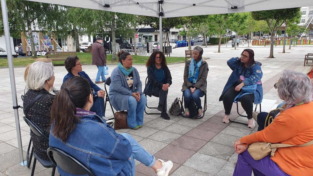 Xuntanza de mulleres organizada polo BNG de Narón (Foto: Nós Diario).