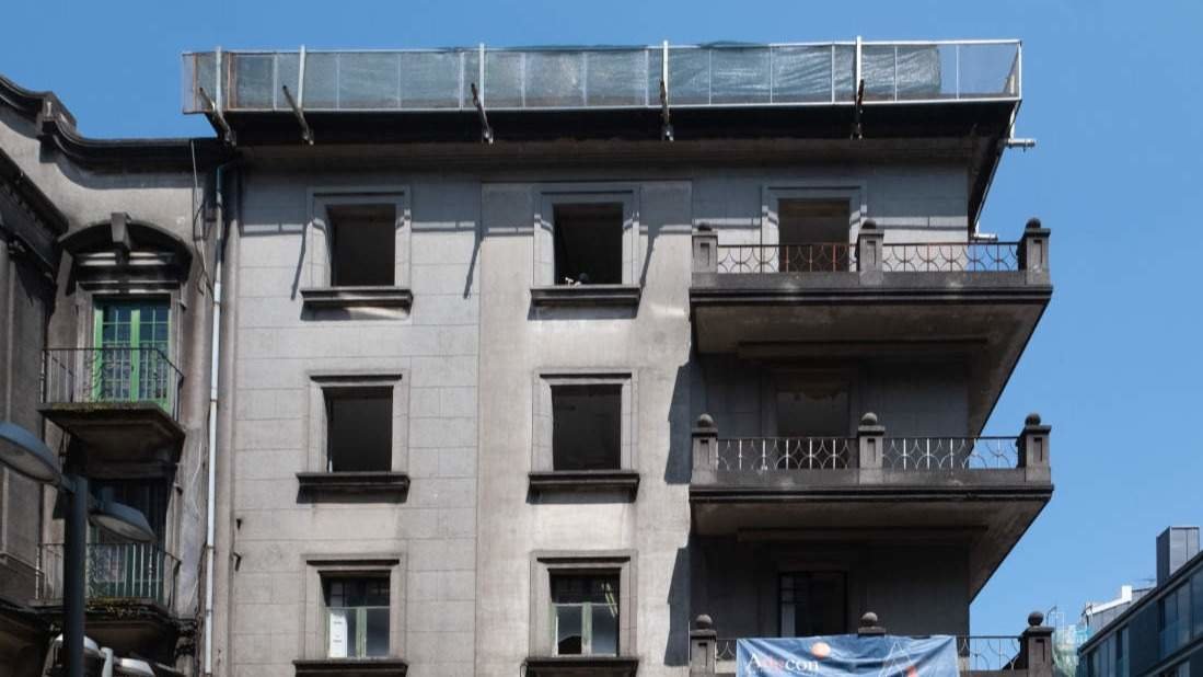 Edificio abandonado  en Compostela. (Foto: Nós Diario).