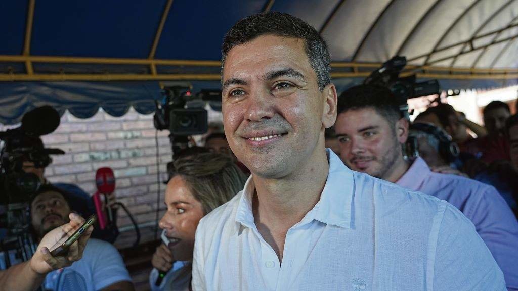 O presidente electo do Paraguai, Santiago Peña, do Partido Colorado, o pasado 1 de maio en Asunción. (Foto: Europa Press / Wang Tiancong)