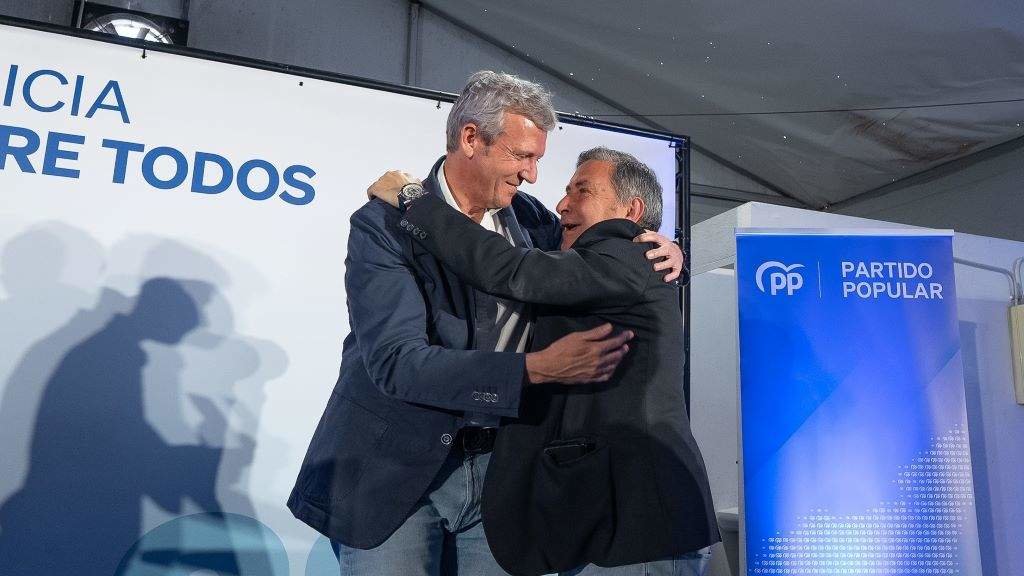 Alfonso Rueda e Manuel Ruiz, nun acto de campaña.