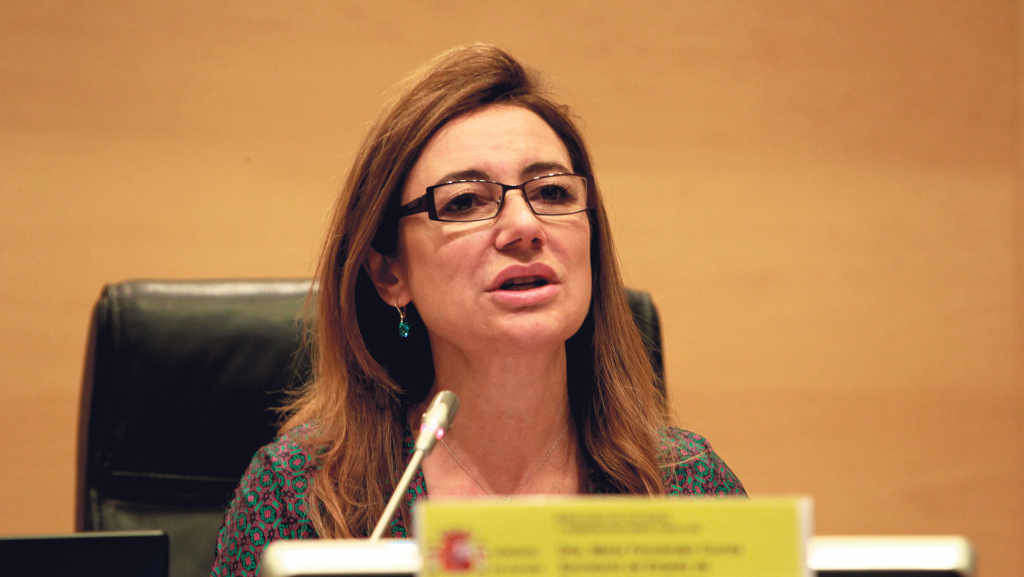 Marta Fernández Currás, na súa etapa de secretaria de Estado de Orzamentos con Mariano Raxoi (Foto: Europa Press).