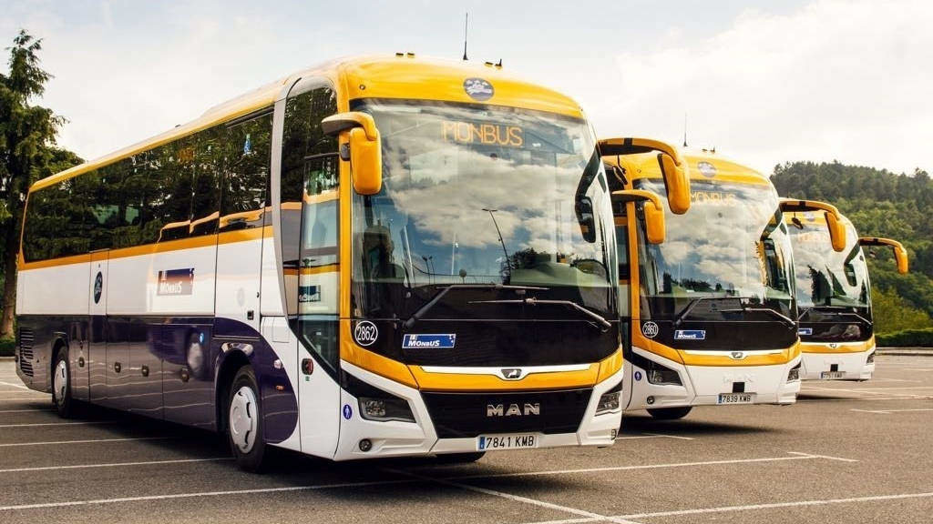 A empresa Monbus controla 80% das concesións de transporte (Foto: Monbus).