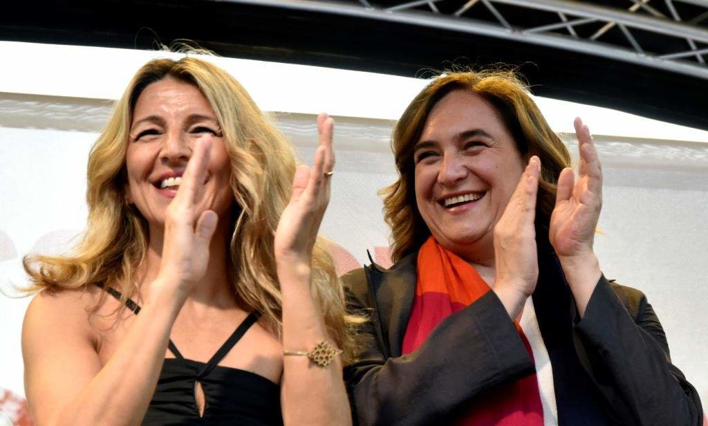Yolanda Díaz e Ada Colau. (Foto: David Oller / Europa Press)