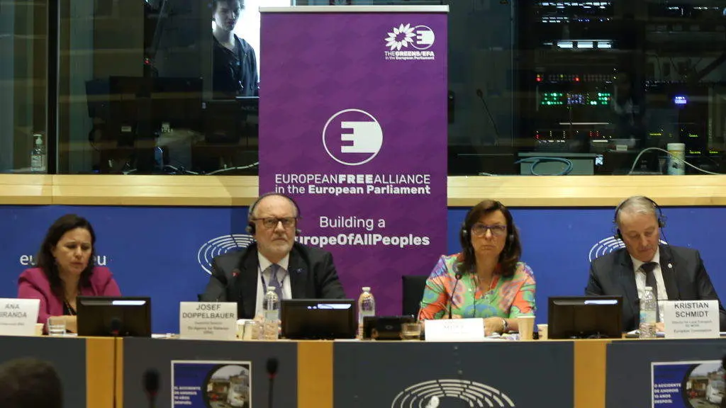 Ana Miranda, Joseph Doppelbauer, Tilly Metz e Kristian Schmidt. (Foto: N&oacute;s Diario)