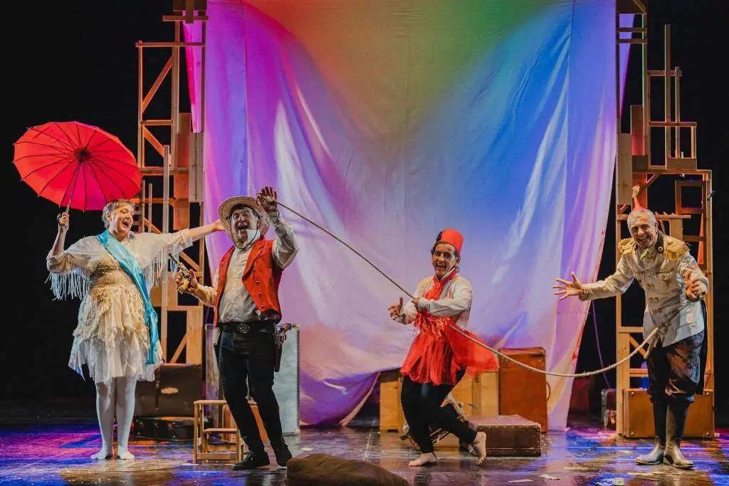 Patricia V&aacute;zquez, V&iacute;ctor Mosqueira, Roc&iacute;o Gonz&aacute;lez e Marcos Orsi, o elenco da obra.