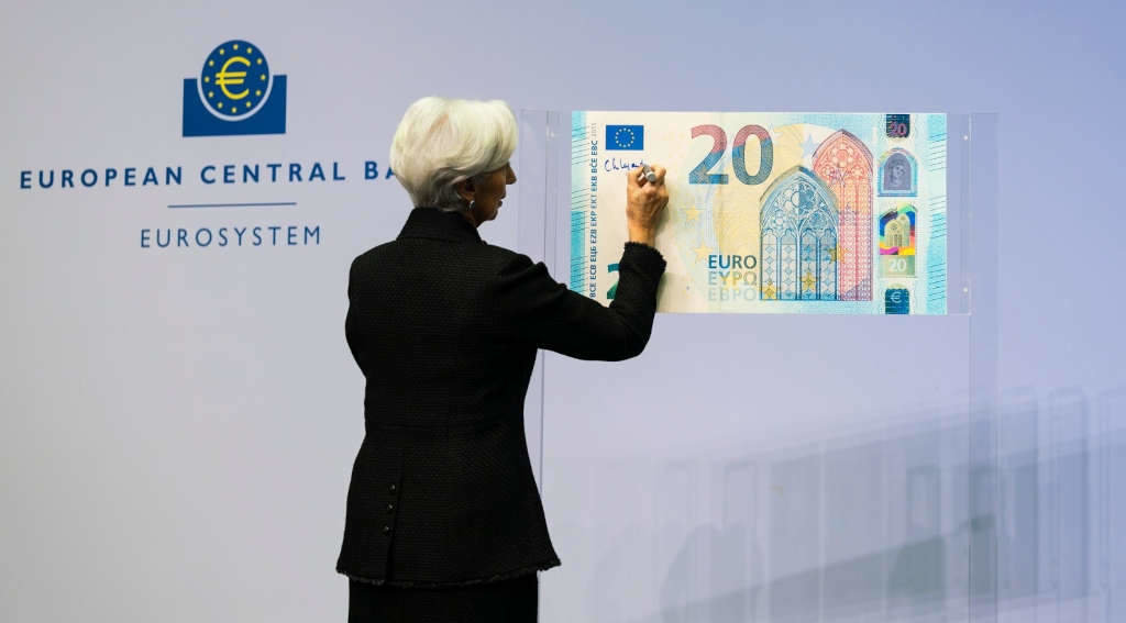 Christine Lagarde durante a cerimonia de sinatura do billete de 20 euros (Foto: BCE).