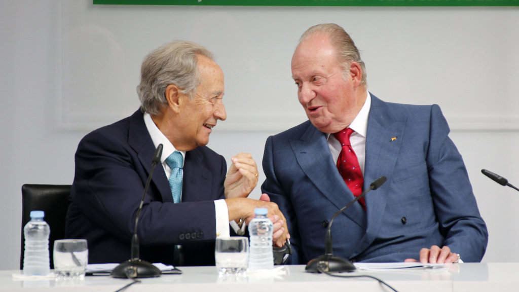 O rei emérito do Estado español Juan Carlos I co empresario Juan Miguel Villar Mir. (Foto: Europa Press)