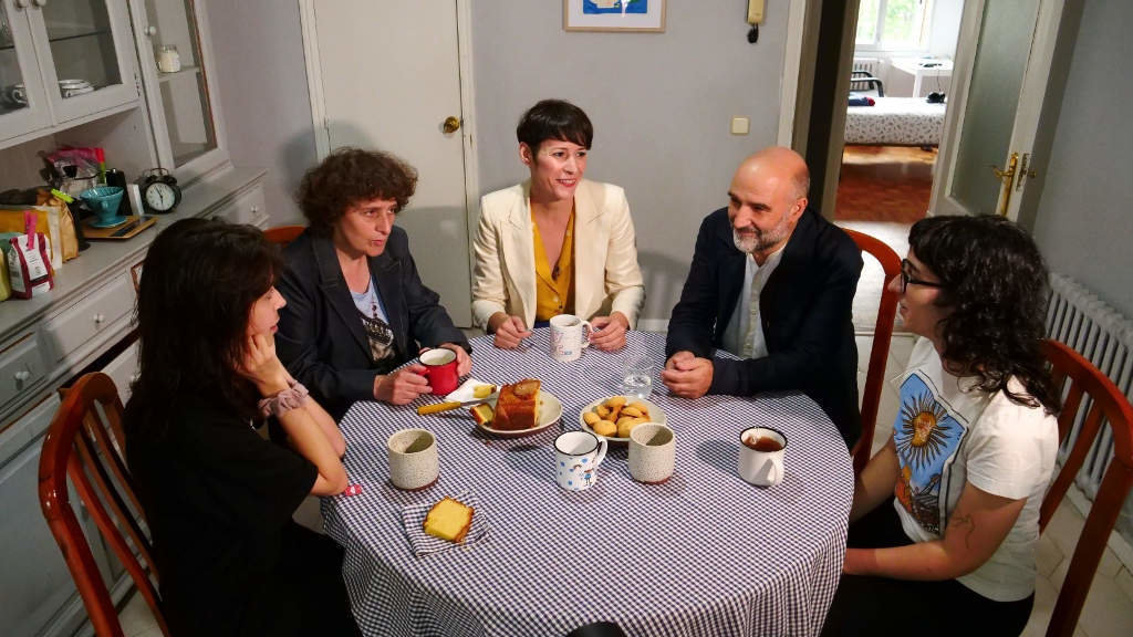 No centro, Goretti Sanmartín, Ana Pontón e Néstor Rego. (Foto: Nós Diario)