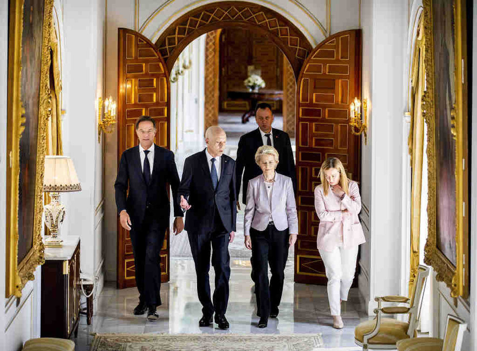 Líderes dos Países Baixos, Mark Rutte, Tunisia, Kais Saied, a Comisión Europea, Ursula von der Leyen, e Italia, Giorgia Meloni, en xuño. (Foto: Koen Van Weel / ANP / DPA)