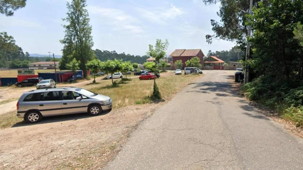 Parroquia de Pontellas, no Porri&ntilde;o, lugar onde supostamente aconteceu a violaci&oacute;n (Foto: Google Maps).