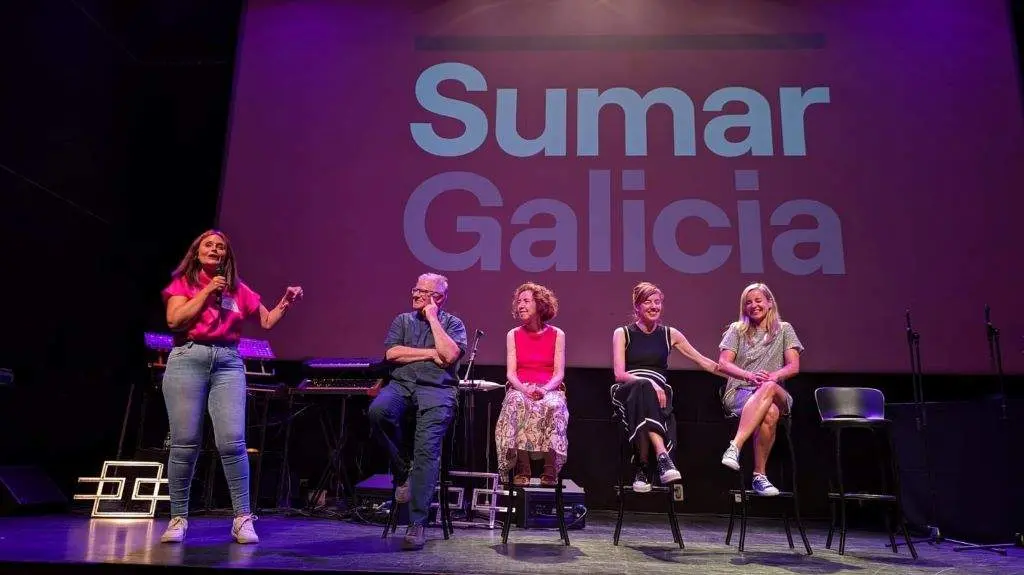 Feche de campa&ntilde;a de Sumar en Santiago. (Foto: N&oacute;s Diario)
