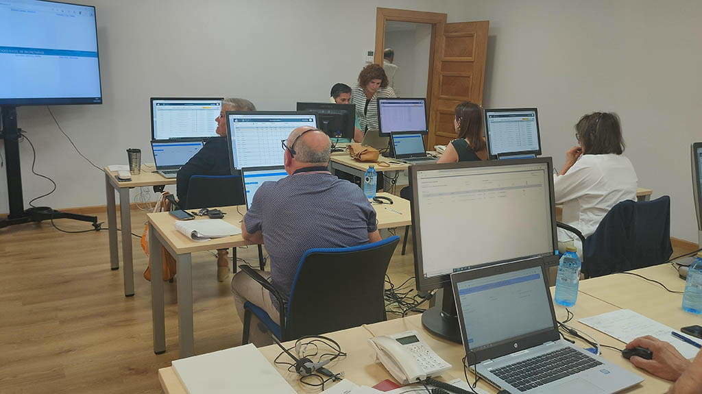 Desde a Delegación do Goberno estatal controlan o desenvolvemento da xornada (Foto: Delegación do Goberno na Galiza).