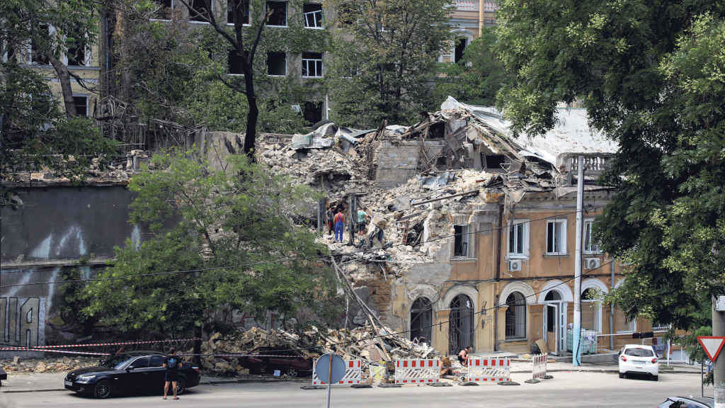 Danos causados polo ataque do Exército ruso sobre a cidade de Odessa (Foto: Ukrinform).