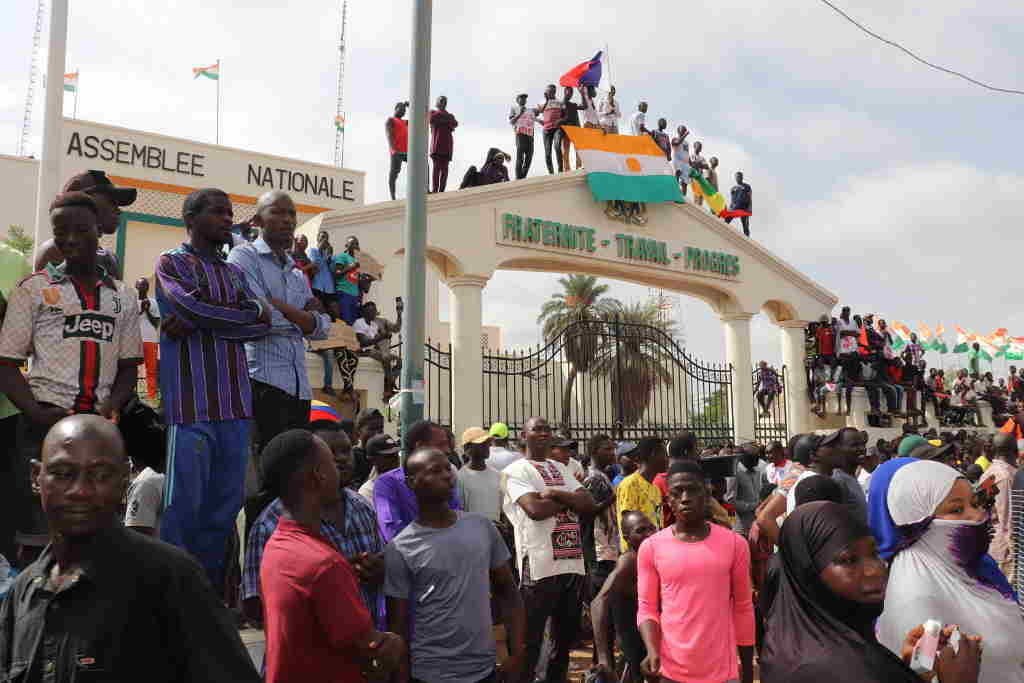 Protesta a favor do golpe de Estado a pasada semana en Niamey, a capital de Níxer. (Foto: Djibo Issifou / DPA)