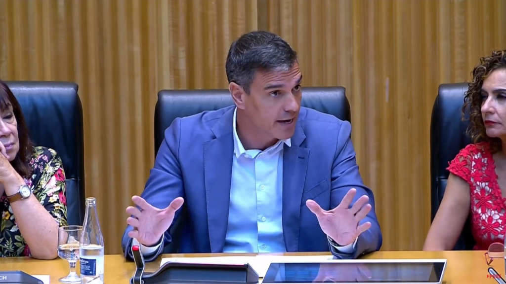 Pedro Sánchez en rolda de prensa esta cuarta feira (Foto: PSOE).
