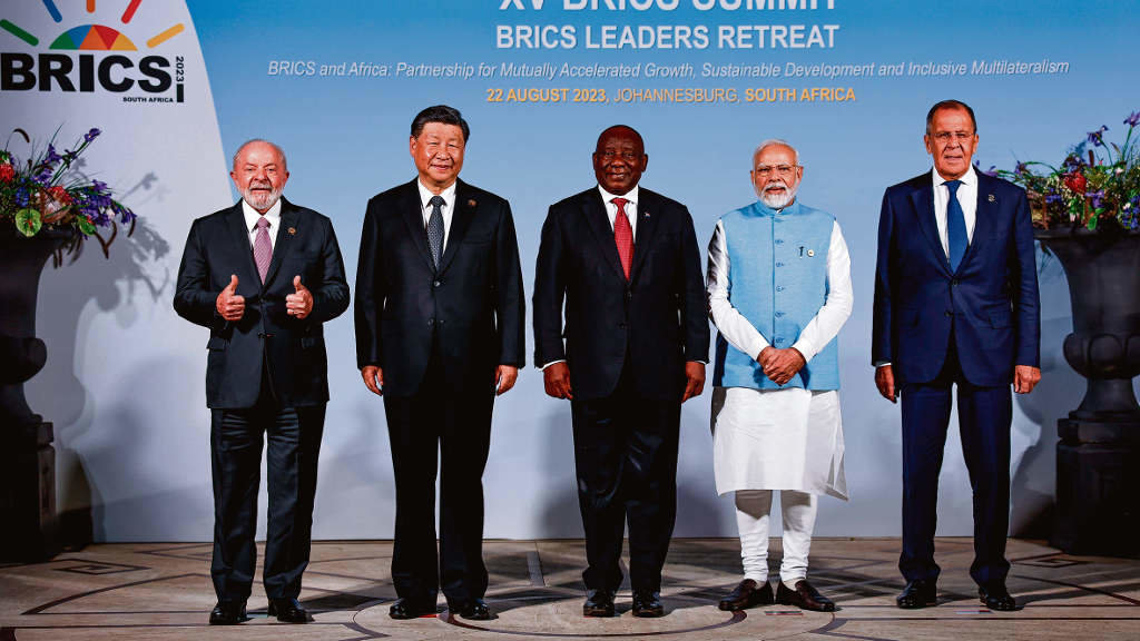 Lula da Silva, Brasil; Xi Jinping, China; Cyril Ramaphosa, Suráfrica; Narendra Modi, India, e Sergei Lavrov, Rusia, en Johannesburgo. (Foto: Ricardo Stuckert / Palacio Planalto / dpa)