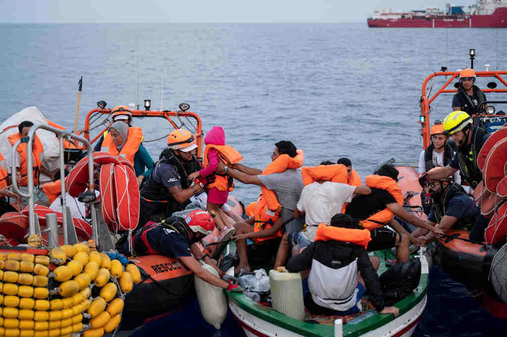 Rescate efectuado entre Lampedusa (Italia) e Tunisia a pasada sexta feira por SOS Méditerranée. (Foto: SOS Méditerranée)
