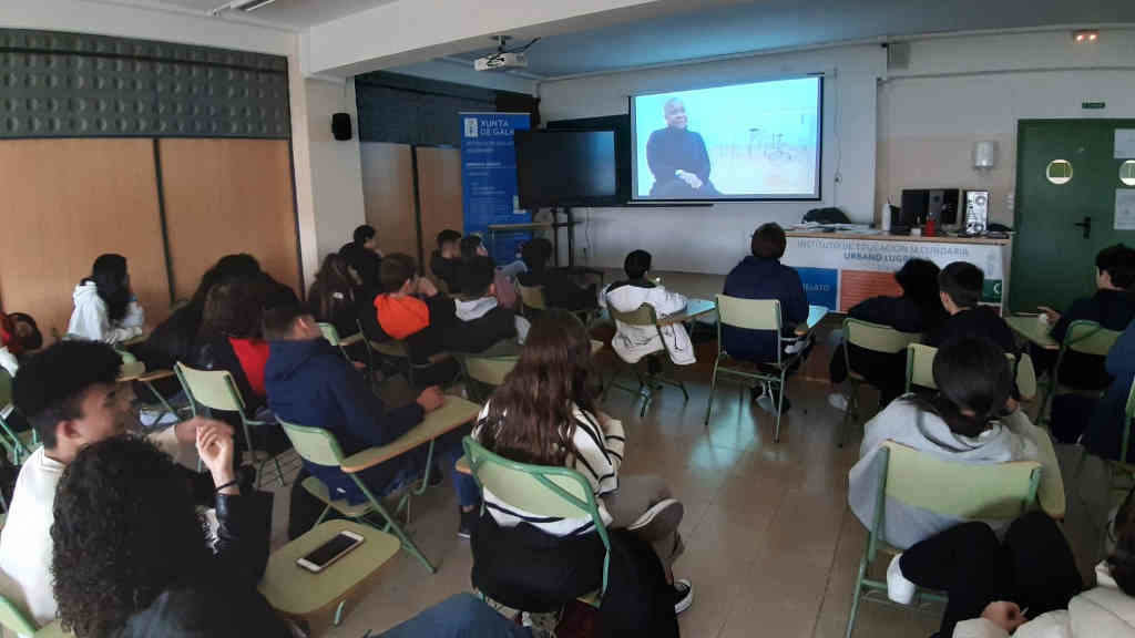 Actividade relacionada co estudo de Agareso realizada nunha aula do IES Urbano Lugrís, da Coruña, o pasado mes de marzo (Foto: Agareso).