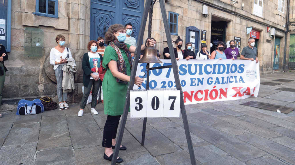 Acto 'Badaladas pola prevención do suicidio' decorrido o ano pasado en Compostela e que se volverá realizar este 10 de setembro (Foto: Arxina).