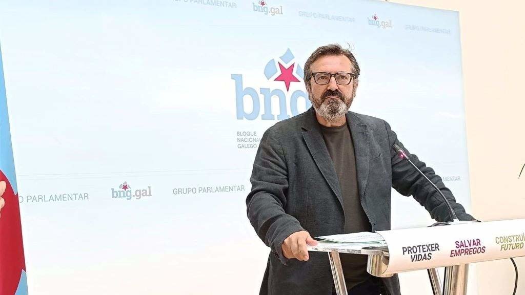 Luís Bará, do BNG, en rolda de prensa. (Foto: Nós Diario)