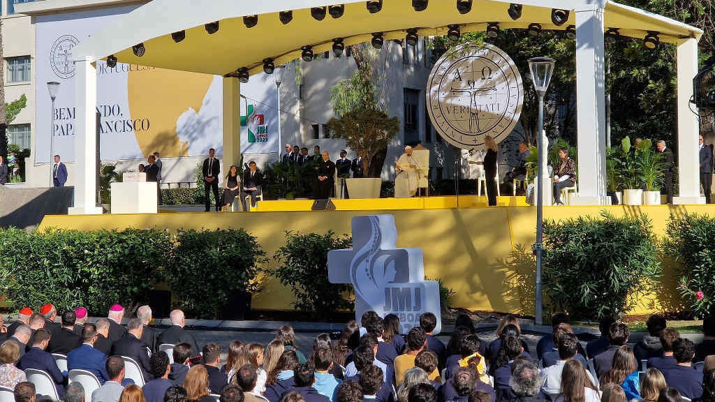 O Papa Francisco num encontro com estudantes universitários durante a JMJ em Lisboa. (Foto: JMJ Lisboa)