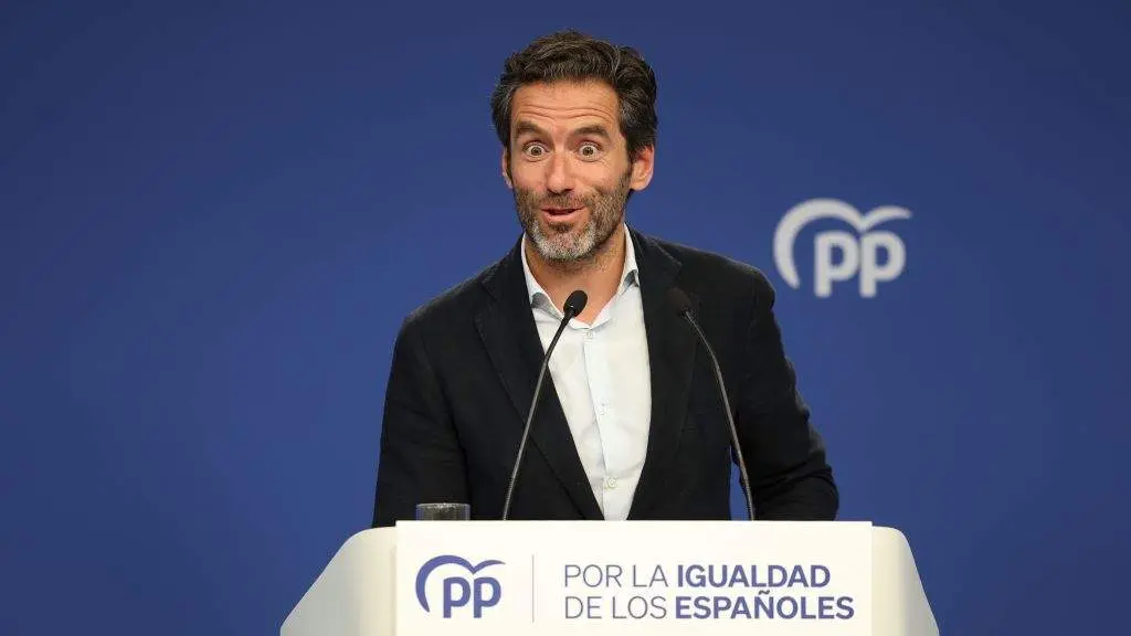 O vicesecretario de Cultura e Sociedade Aberta do Partido Popular, Borja S&eacute;mper, na rolda de prensa de hoxe. (Foto: Isabel Infantes / Europa Press)
