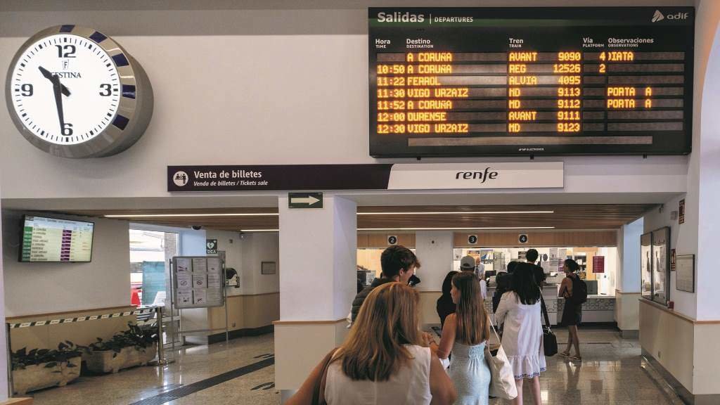 A liña ferroviaria de Vigo-A Coruña destaca polo seu elevado nivel de usuarios. (Foto: Arxina)