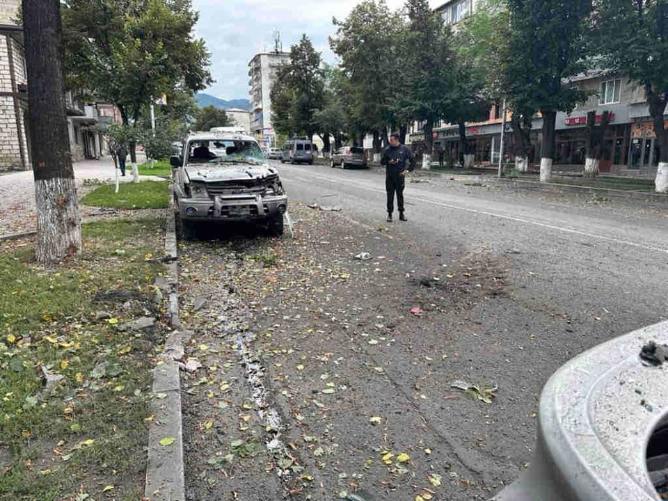 Danos en Artsakh polo ataque azarí. (Foto: Valedor do Pobo de Artsakh)