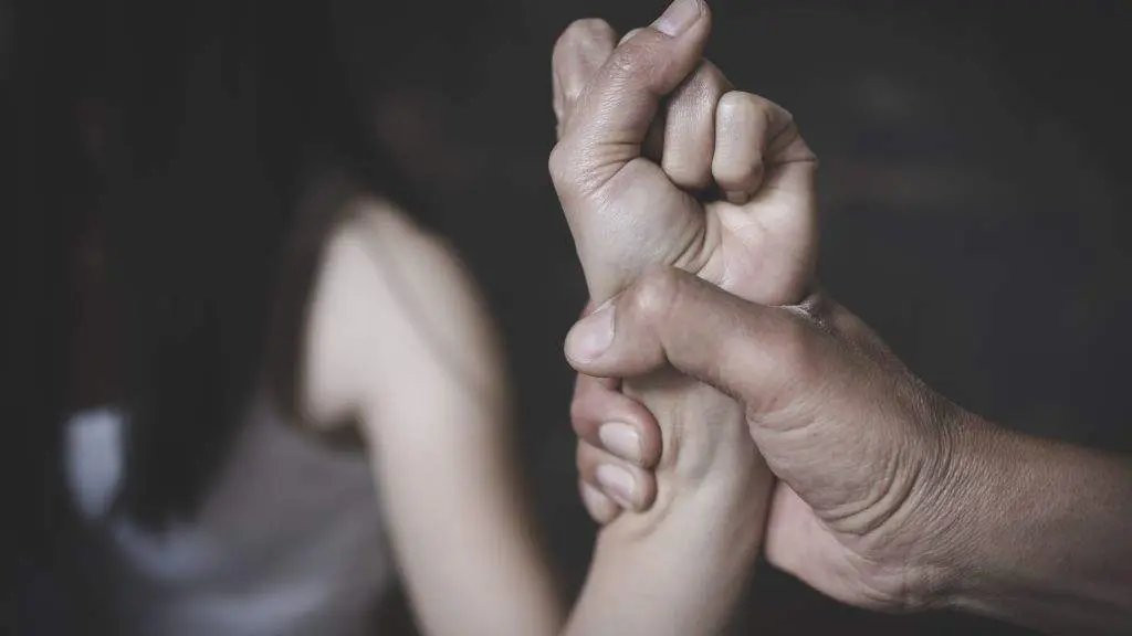 #violencia #violencia_machista #violenciamachista O condenado causoulle todo tipo de malos tratos f&iacute;sicos e psicol&oacute;xicos constatados agora pola Xustiza.