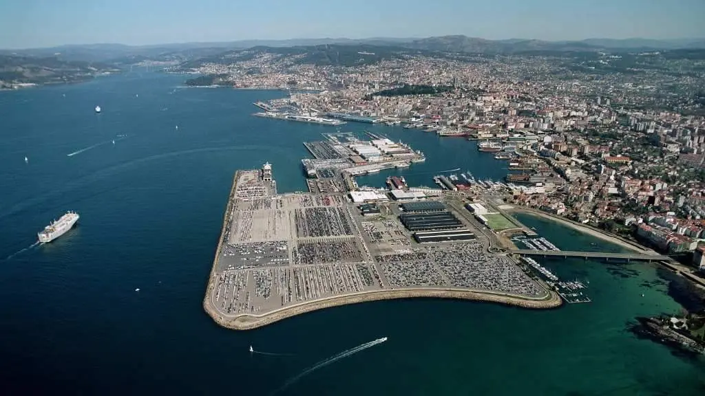 Panor&aacute;mica da zona franca e sede central do consorcio na r&iacute;a de Vigo. (Foto: N&oacute;s Diario)