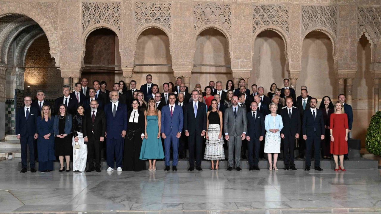 Os líderes da UE, esta sexta feira tras a cimeira comunitaria en Granada (Foto: Europa Press / Contacto / Chigi Palace Press Office / F).