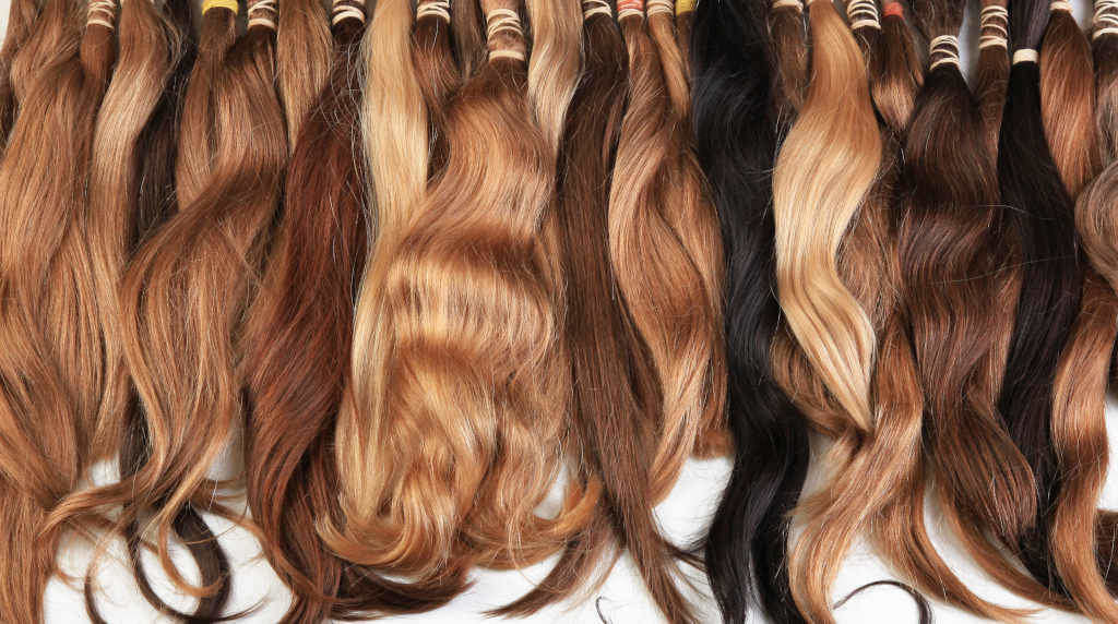 Úsase 'derremuño' para os remuíños que se forman no cabelo (Foto: mstudio / Adobe Stock).