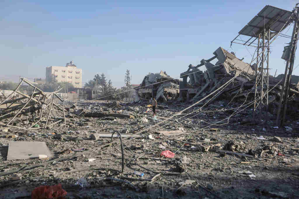 Madinat al-Zahra, no sur de Gaza, hoxe tras os ataques israelís. (Foto: Mohammed Talatene / DPA)