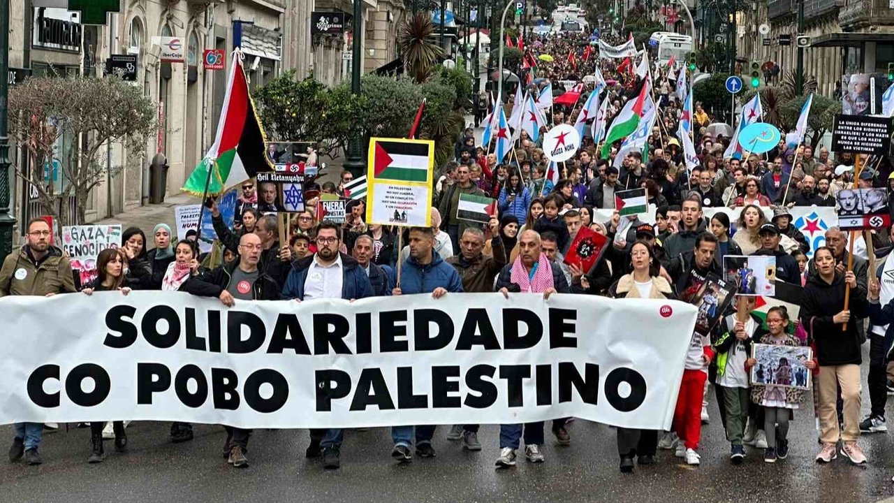 Manifestación en solidariedade co pobo palestino, este domingo en Vigo (Foto: Nós Diario).