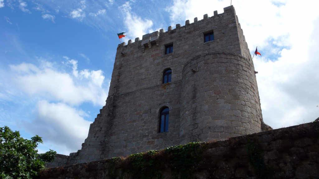 Castelo de Castro de Ouro (Foto: Lola López Caión).