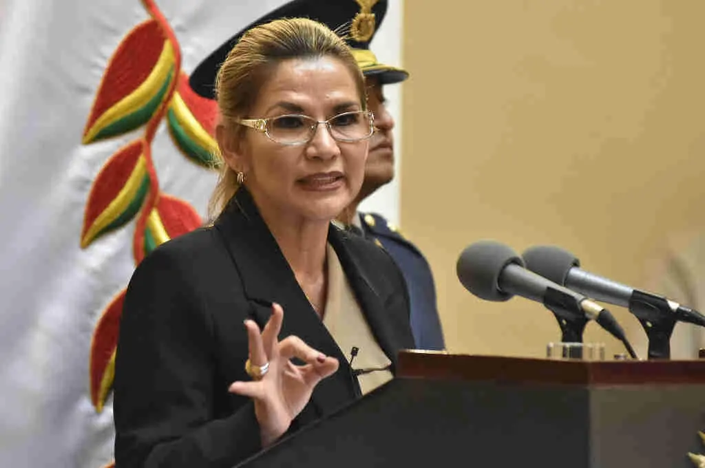 Jeanine A&ntilde;ez en 2020, durante a s&uacute;a Presidencia de facto. (Foto: Europa Press / Contacto / Xinhua)