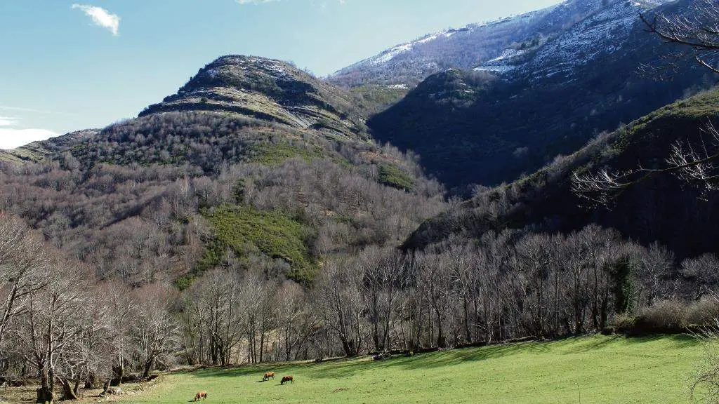O monte Cido desde Parada, no Courel. (Foto: Susana Trigo)
