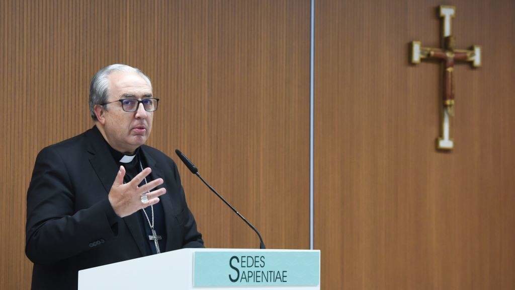 O secretario xeral da Conferencia Episcopal Española e bispo auxiliar de Toledo, Francisco César García Magán. (Foto: Gustavo Valiente / Europa Press)