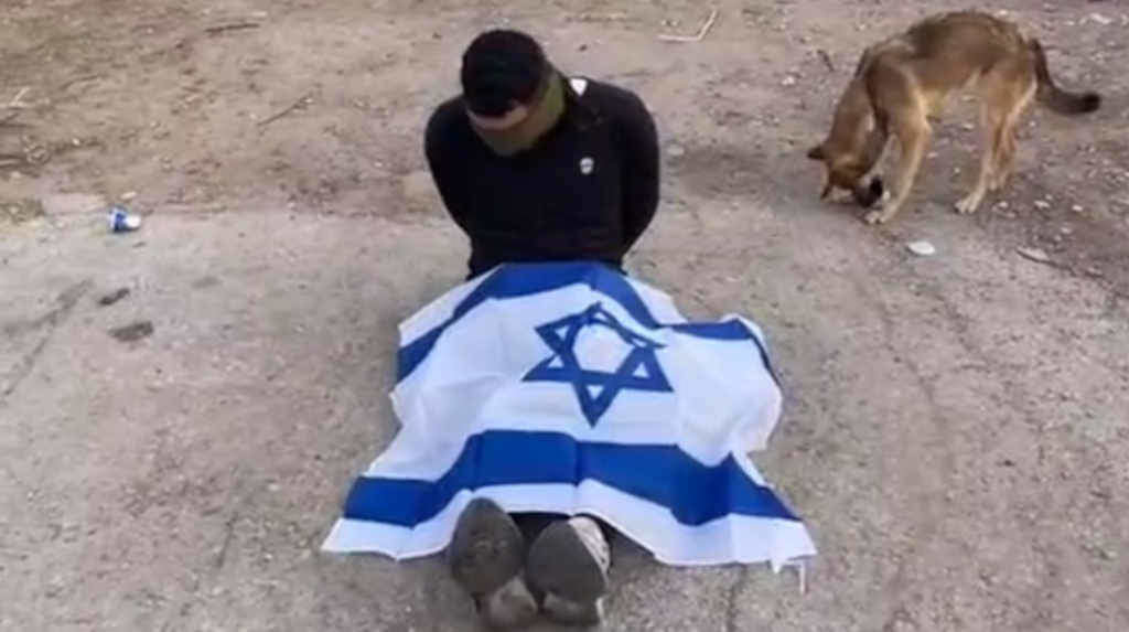 Un palestino secuestrado por un colono israelí (Foto: Palestina Hoy).