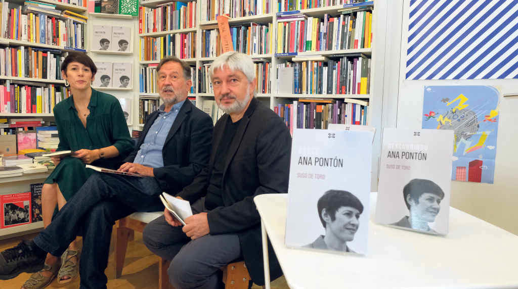 Ana Pontón, Suso de Toro e Fran Alonso, director de Xerais, na presentación do libro o pasado 6 de outubro en Compostela (Foto: Arxina).