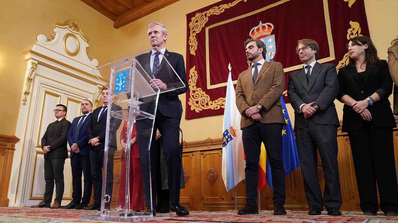 Alfonso Rueda e o seu equipo de Goberno, esta sexta feira (Foto: Álvaro Ballesteros / Europa Press).