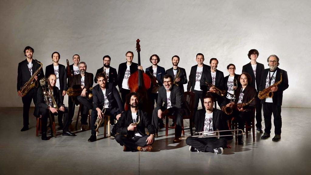 Integrantes da Orquestra Jazz de Matosinhos, que desenvolve o papel de Orquestra Nacional de Jazz de Portugal.