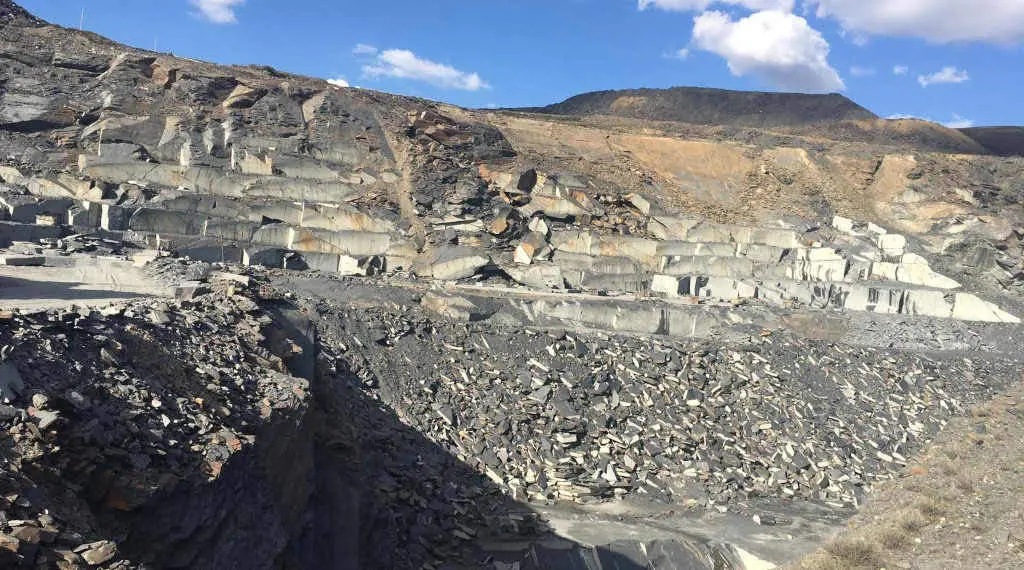 Canteira de lousa en Valdeorras. (Foto: N&oacute;s Diario).