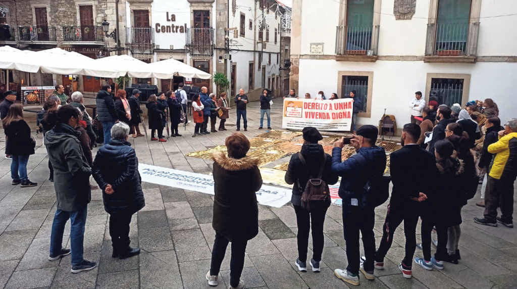 Acto reivindicativo polo dereito a unha vivenda digna, organizado polos Ninguéns, onte en Vigo (Foto: Nós Diario).