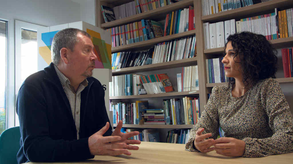Xoán Costa e María Obelleiro, presidente de Sermos Galiza S.A. e directora de 'Nós Diario' (Foto: Xan Carballa).
