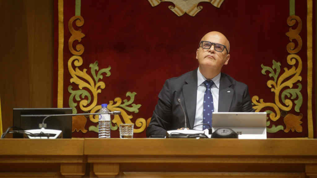 Manuel Baltar durante un pleno na Deputación de Ourense (Foto: Carlos Castro / Europa Press).