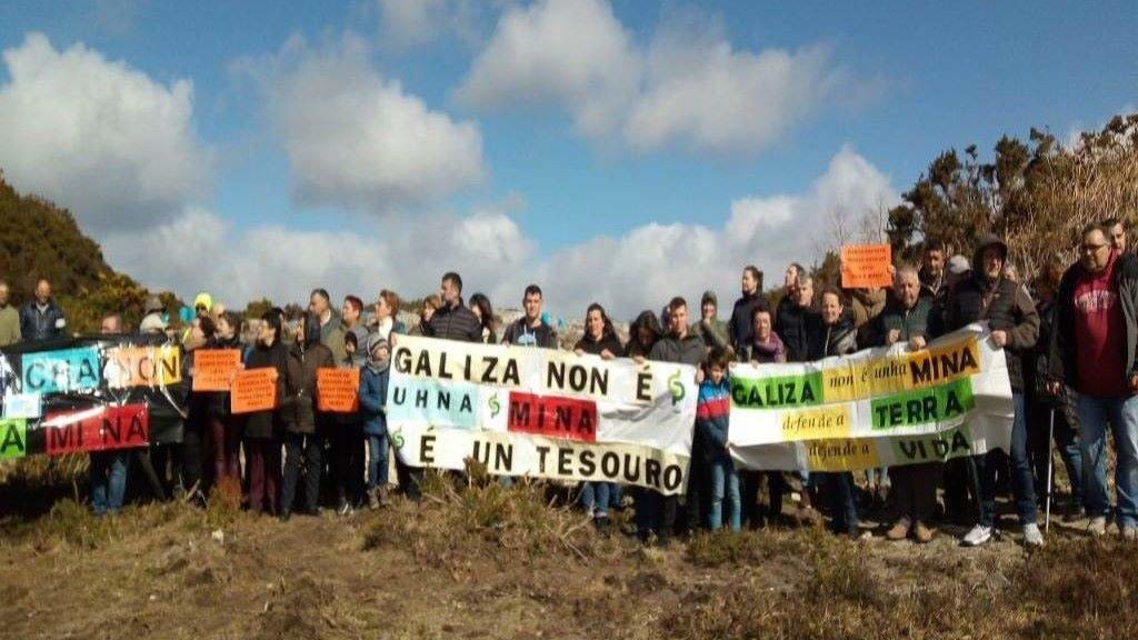 Protesta veciñal contra a mina de San Acisclo. (Foto: Nós Diario)