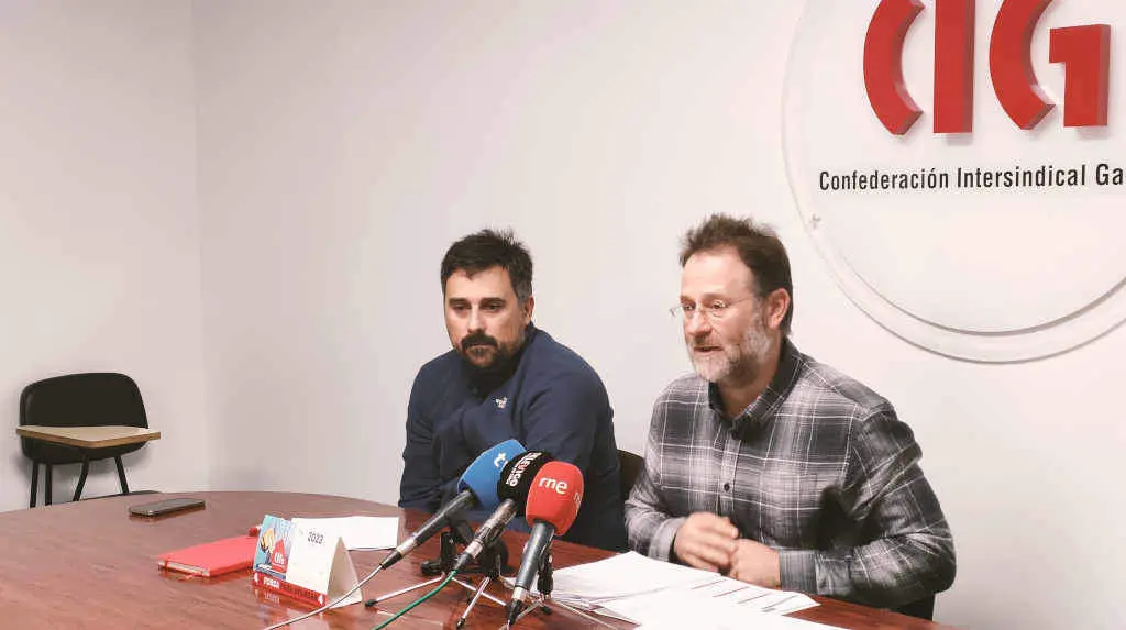 Francisco Gonz&aacute;lez S&iacute;o e Paulo Carril nunha rolda de prensa en Vigo (Foto: Europa Press).