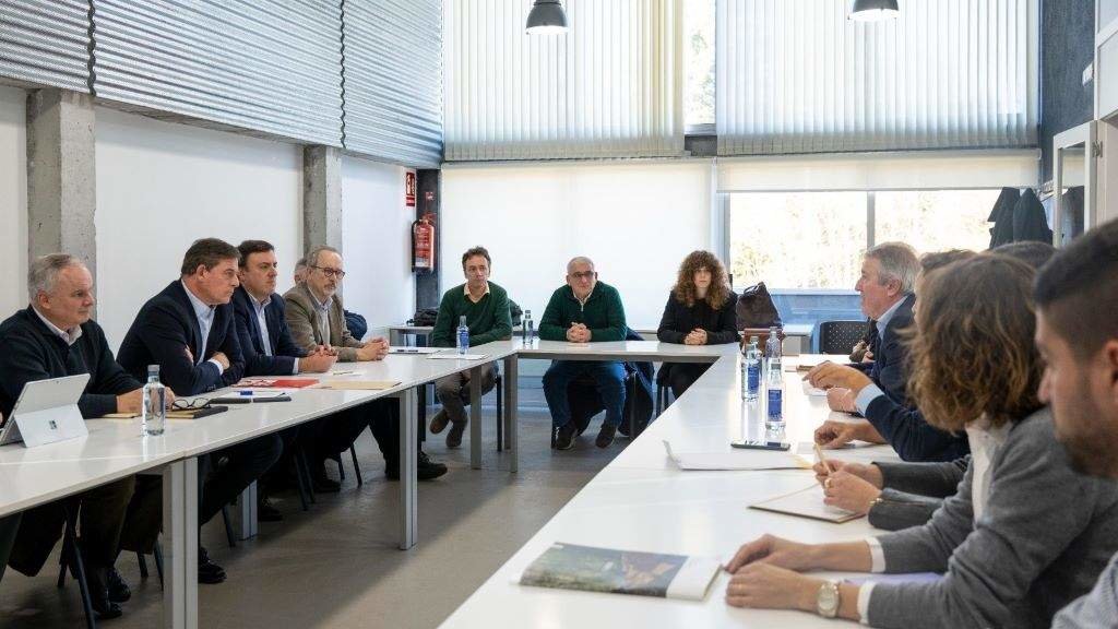 Reunión de dirixentes socialistas co padroado da Fundación Arume, esta terza feira. (Foto: Europa Press)