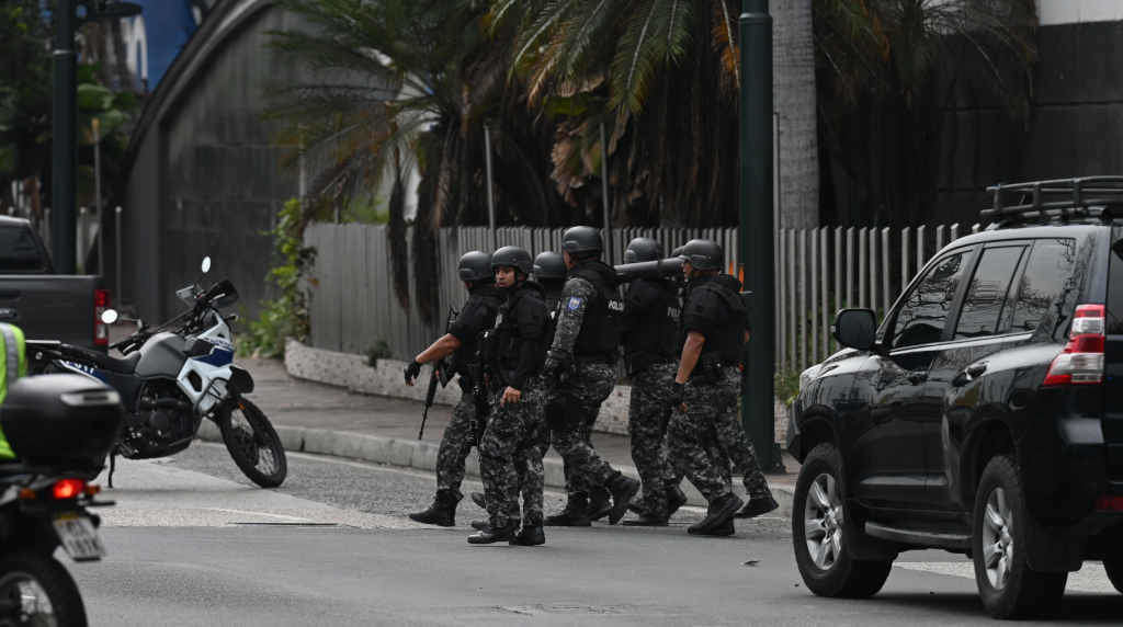 Forzas armadas en Guayaquil, Ecuador esta cuarta feira (Foto: Stringer / dpa).